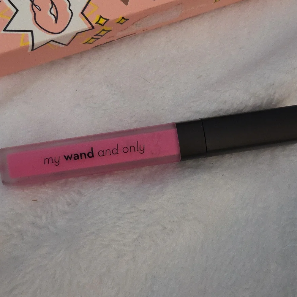 Nwt Matte Liquid Lipstick - Pink